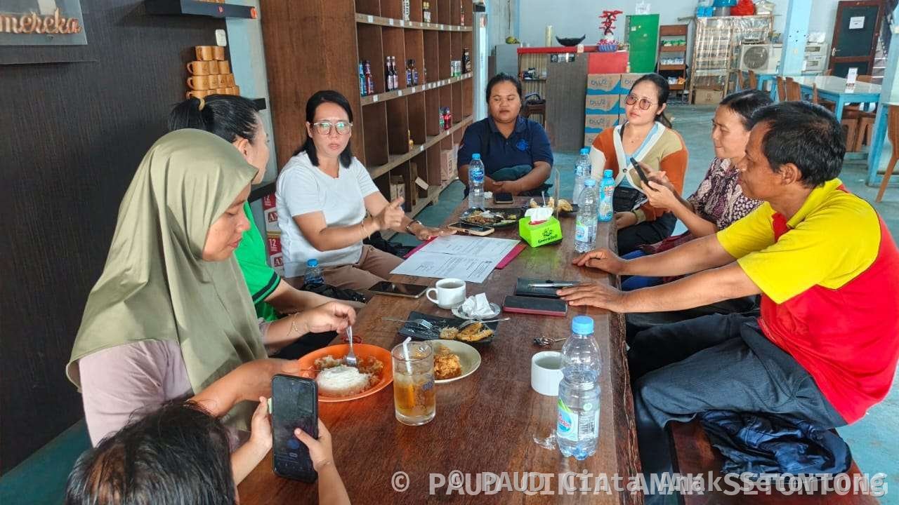 Diskusi bersama tentang Yayasan dan Kelembagaan